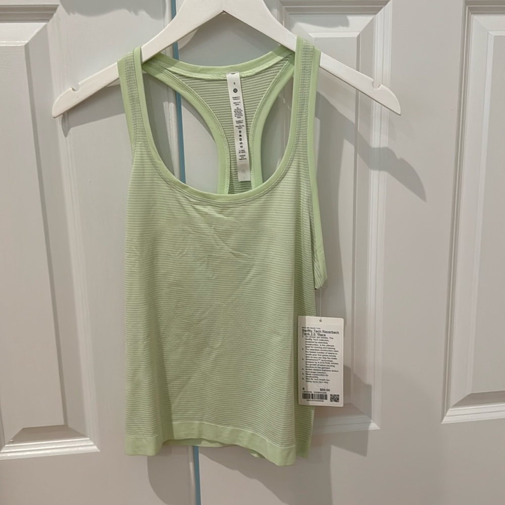 Lululemon Swiftly Tech Racerback Tank 2.0 *Race. Size 8. KOGR (Mint green)